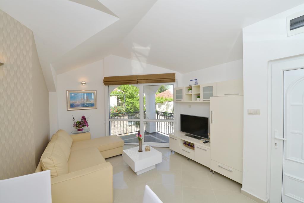 Sunshine Of Montenegro - Family Oasis Kotor Extérieur photo